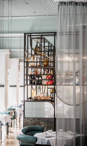 illside_restaurant_afternoon_12