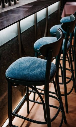 illside_restaurant_evening_01