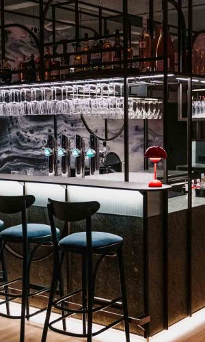 illside_restaurant_evening_11