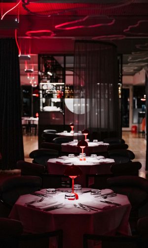 illside_restaurant_evening_16