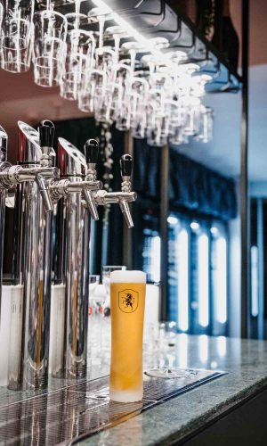 illside_restaurant_evening_25