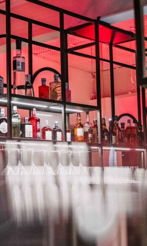 illside_restaurant_evening_63