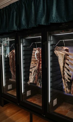 illside_restaurant_evening_78