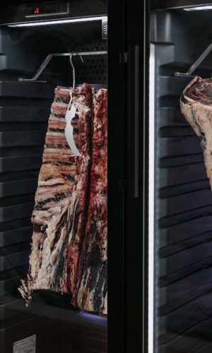 illside_restaurant_evening_79